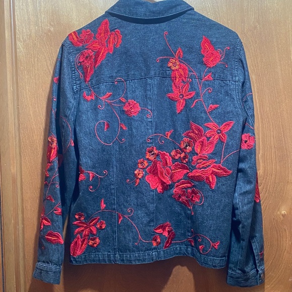 Chico's Size 1 Dark Denim Jacket with Red Embroidery and Embellishments - Picture 5 of 13